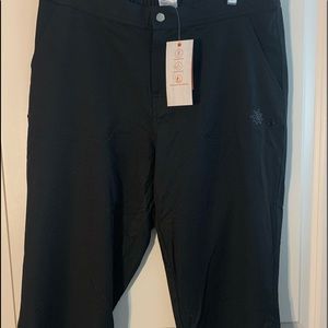 NEW Woman’s Black “UVSkinz” Capri  Size Large